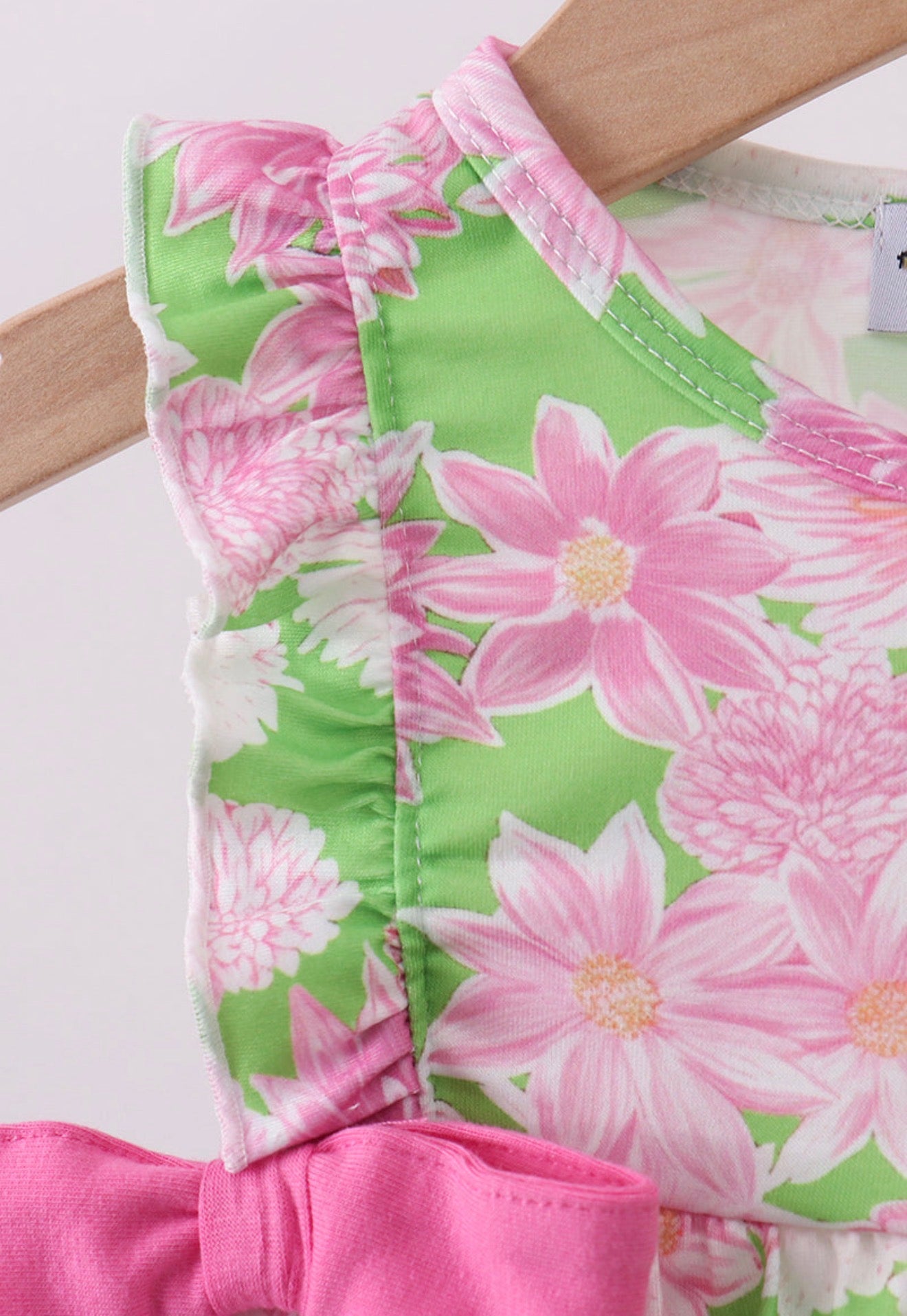 Pink floral ruffle bubble