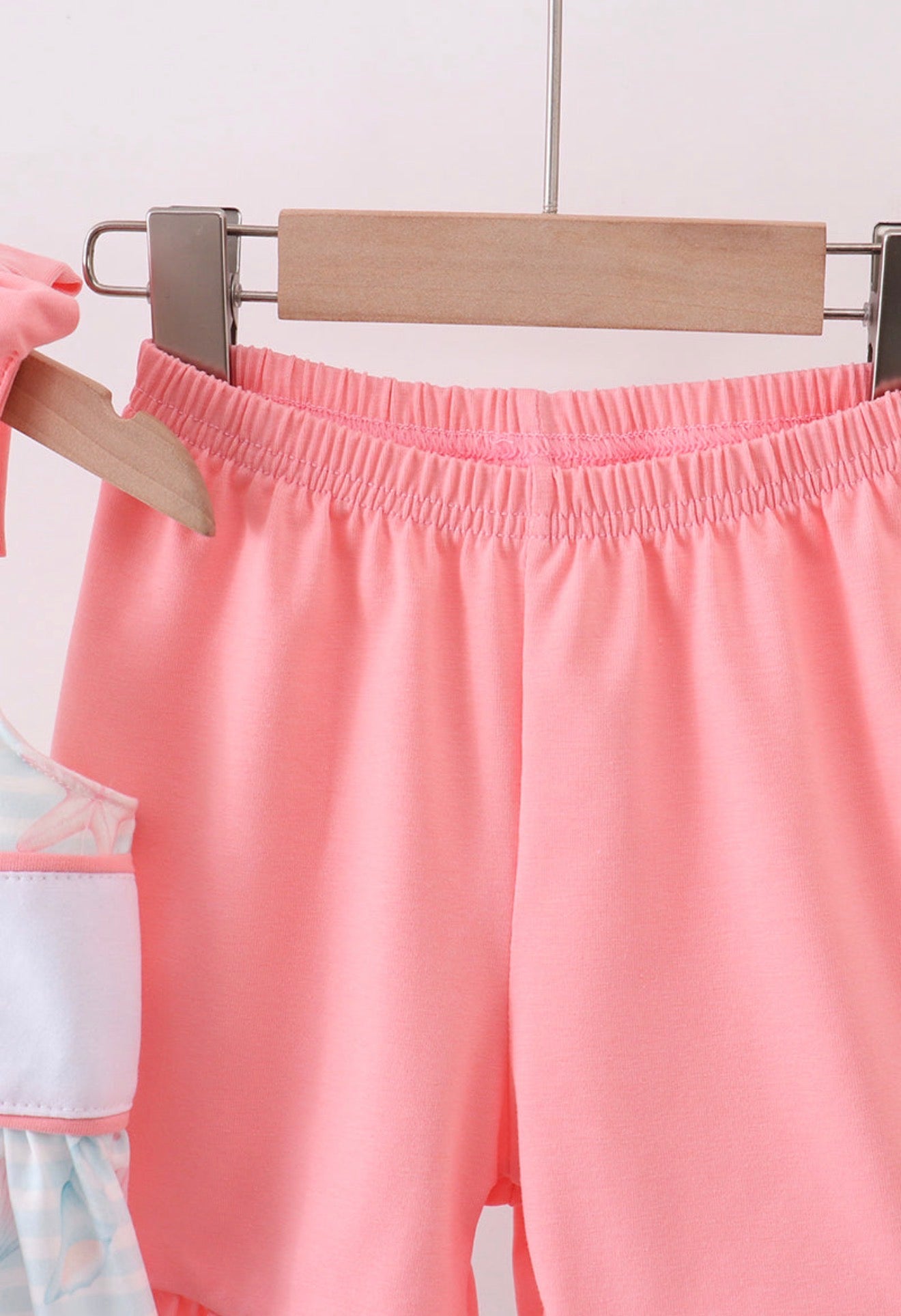 Pink shell starfish embroidery ruffle shorts set