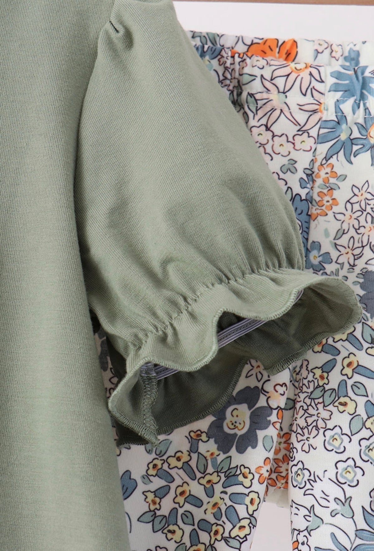 Green pumpkin french knot pants set