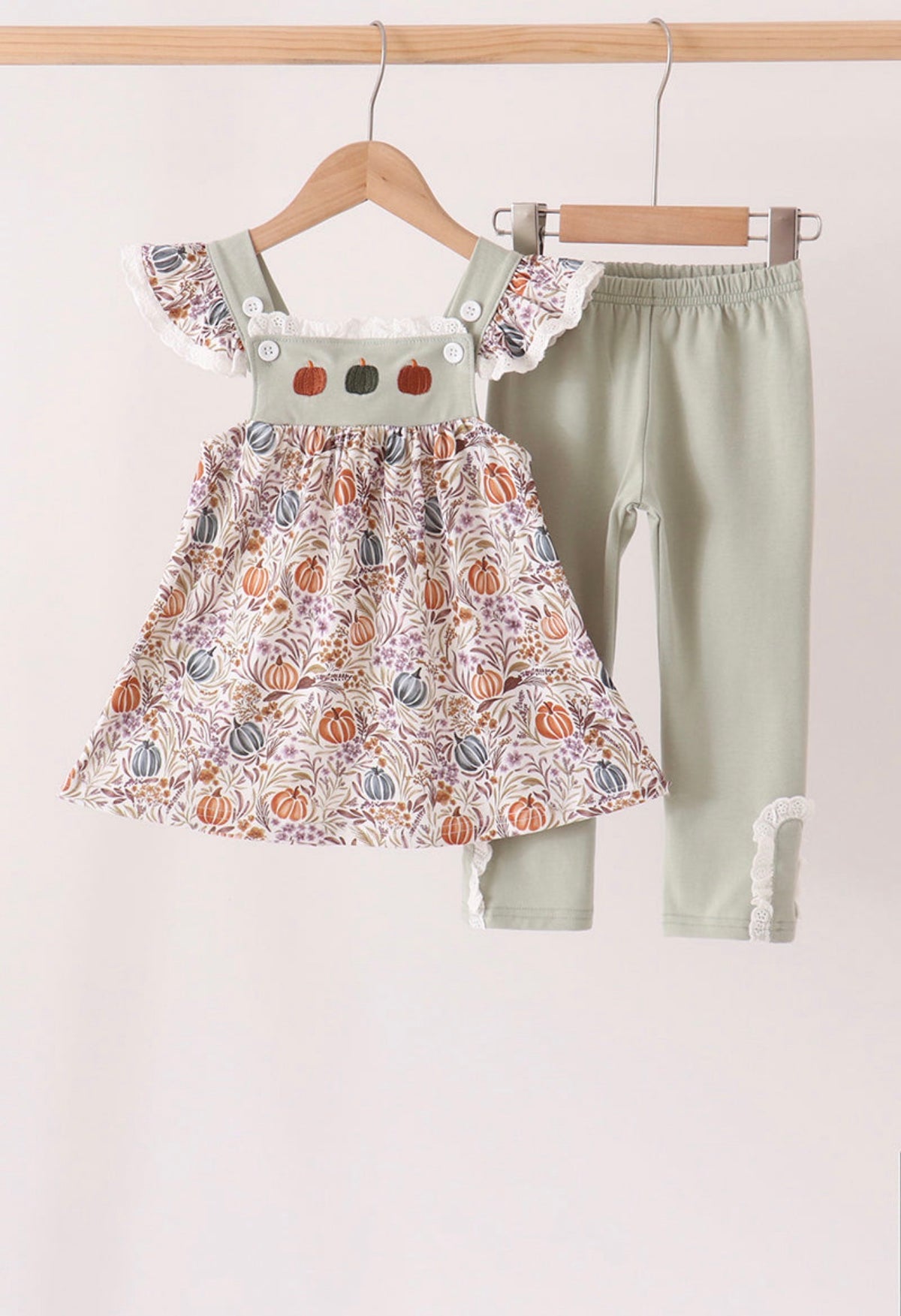 Pumpkin Embroidery Lace
Ruffle pants set