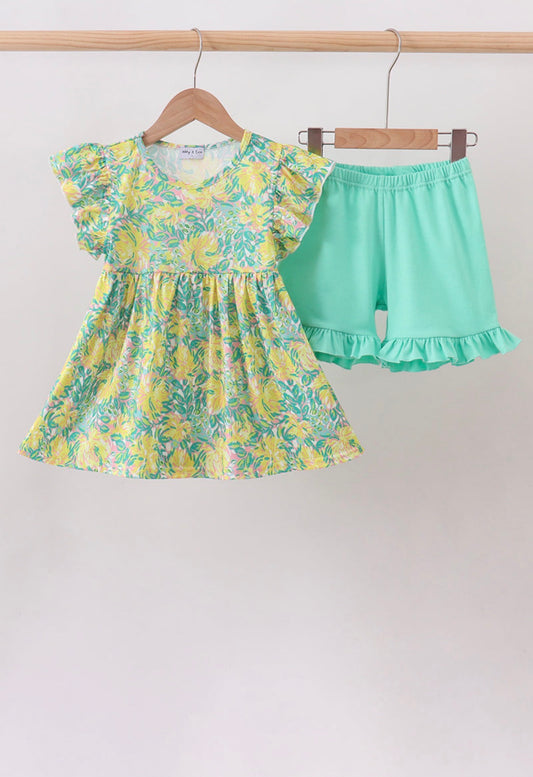 Yellow lily floral set