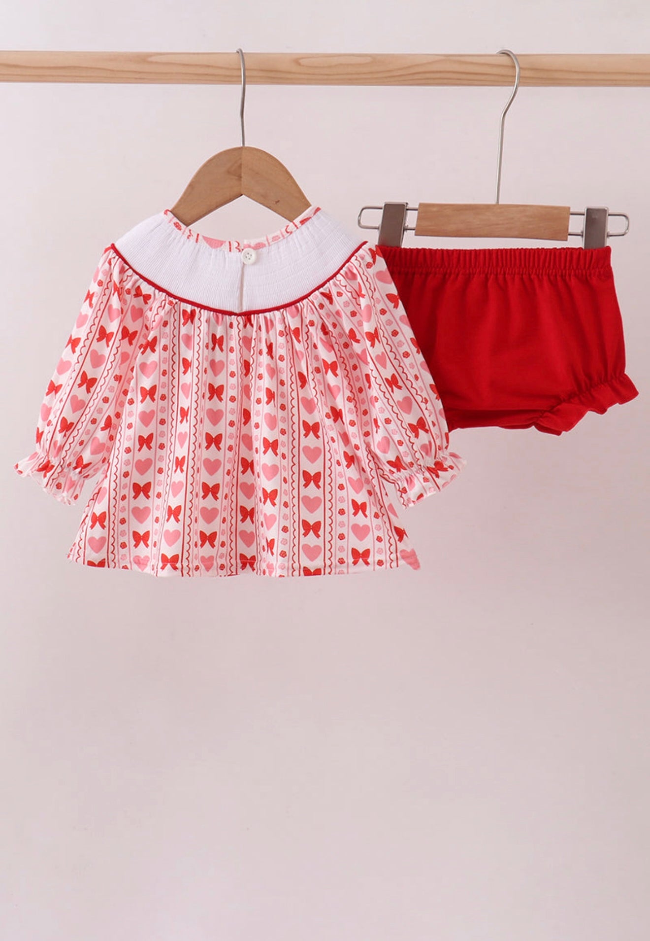 Red heart bow smocked bloomer set
