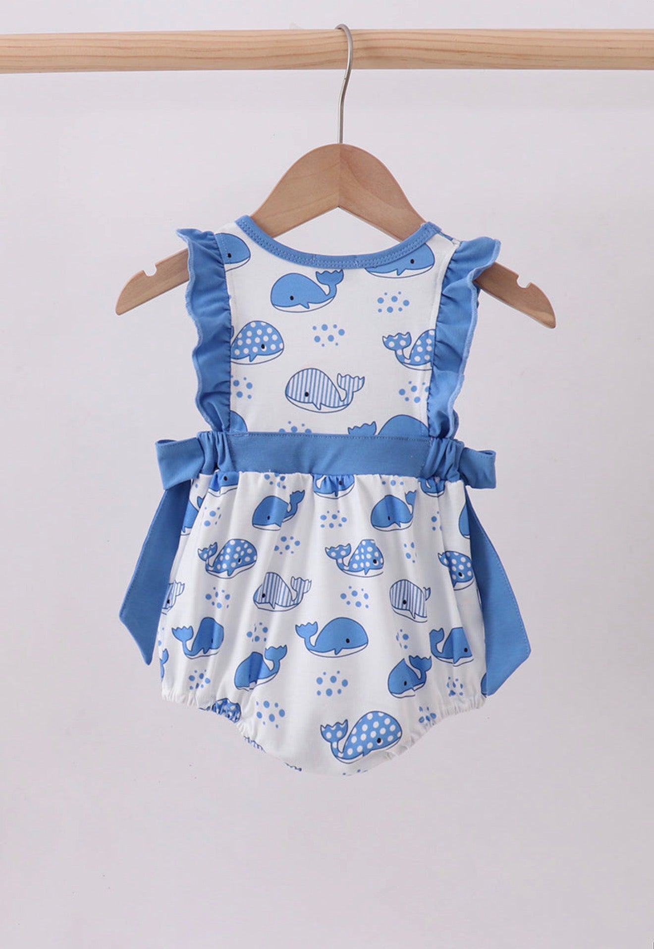 Blue whale print ruffle bubble