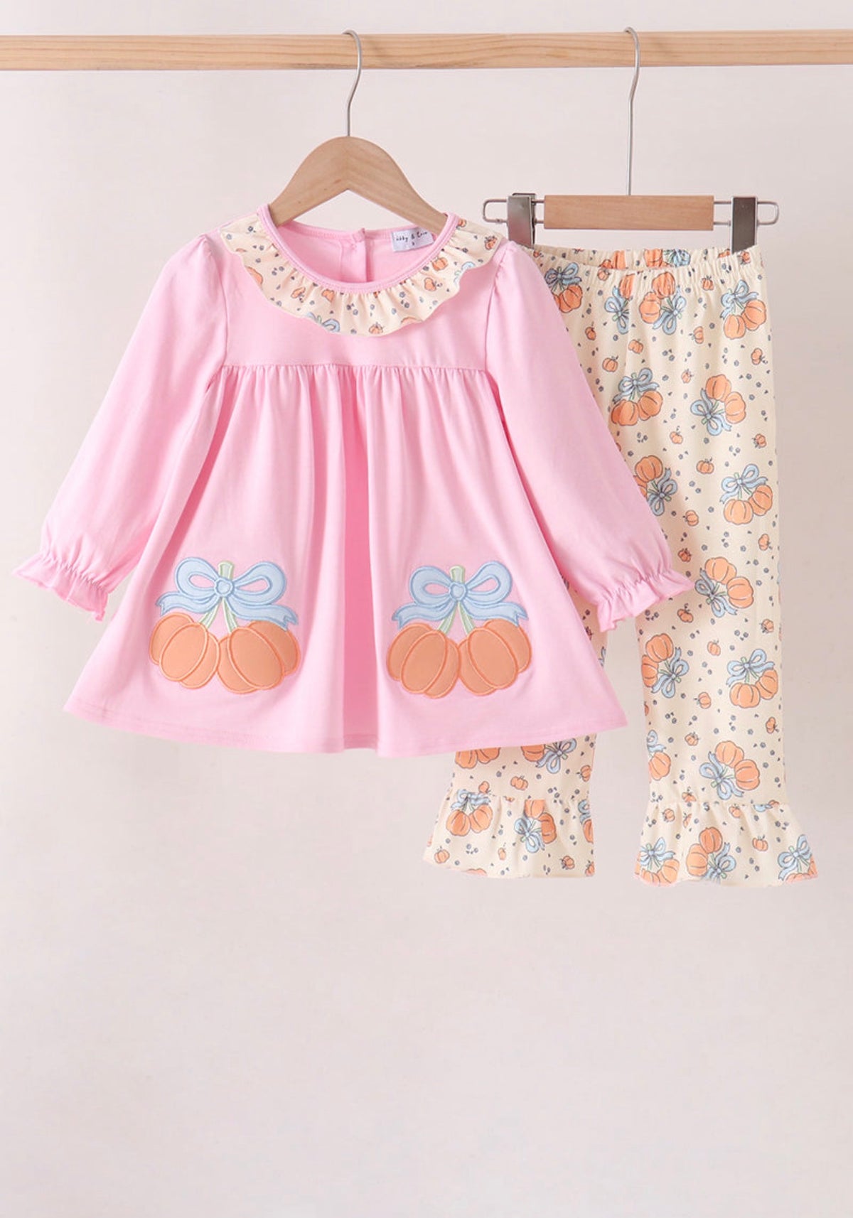 Pink bow pumpkin ruffle pants set