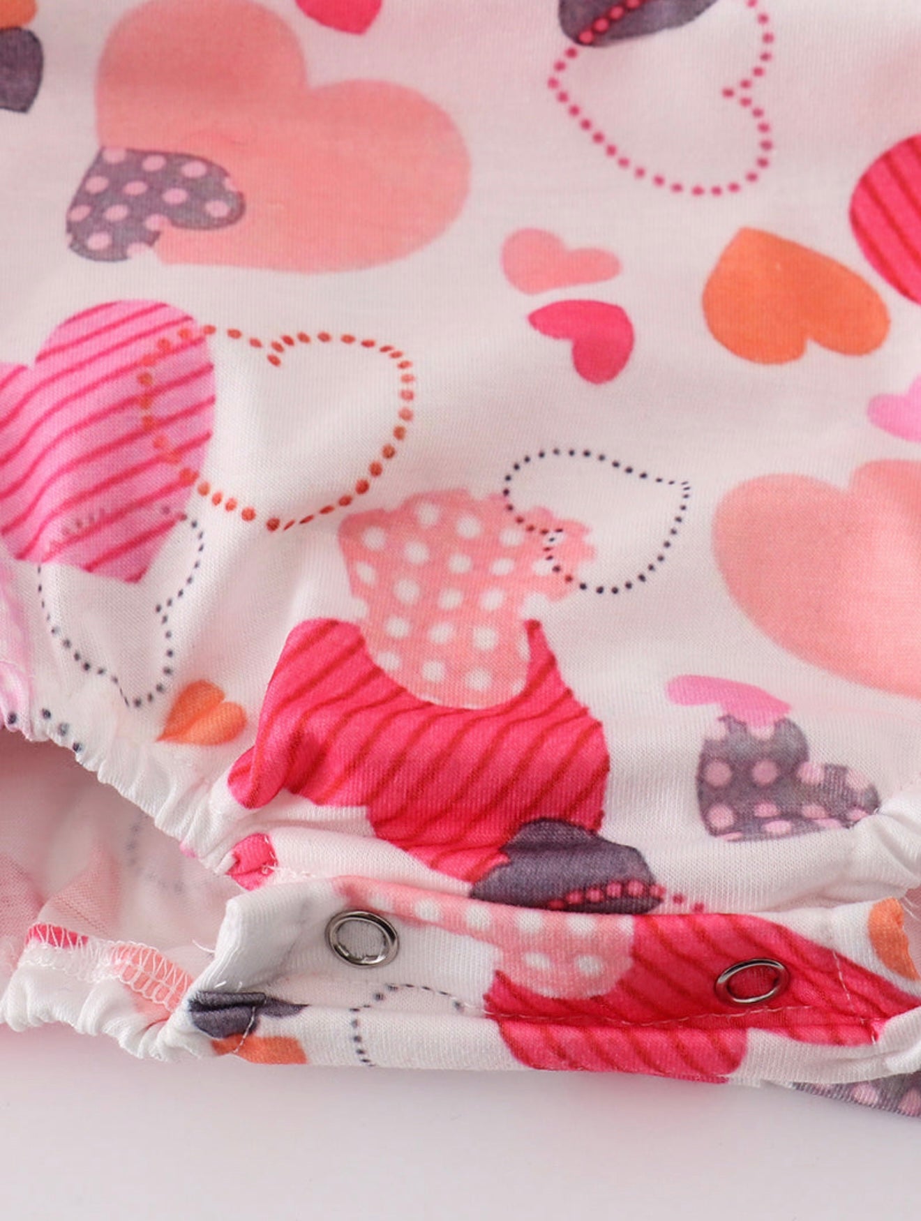 Pink Valentine heart ruffle bubble