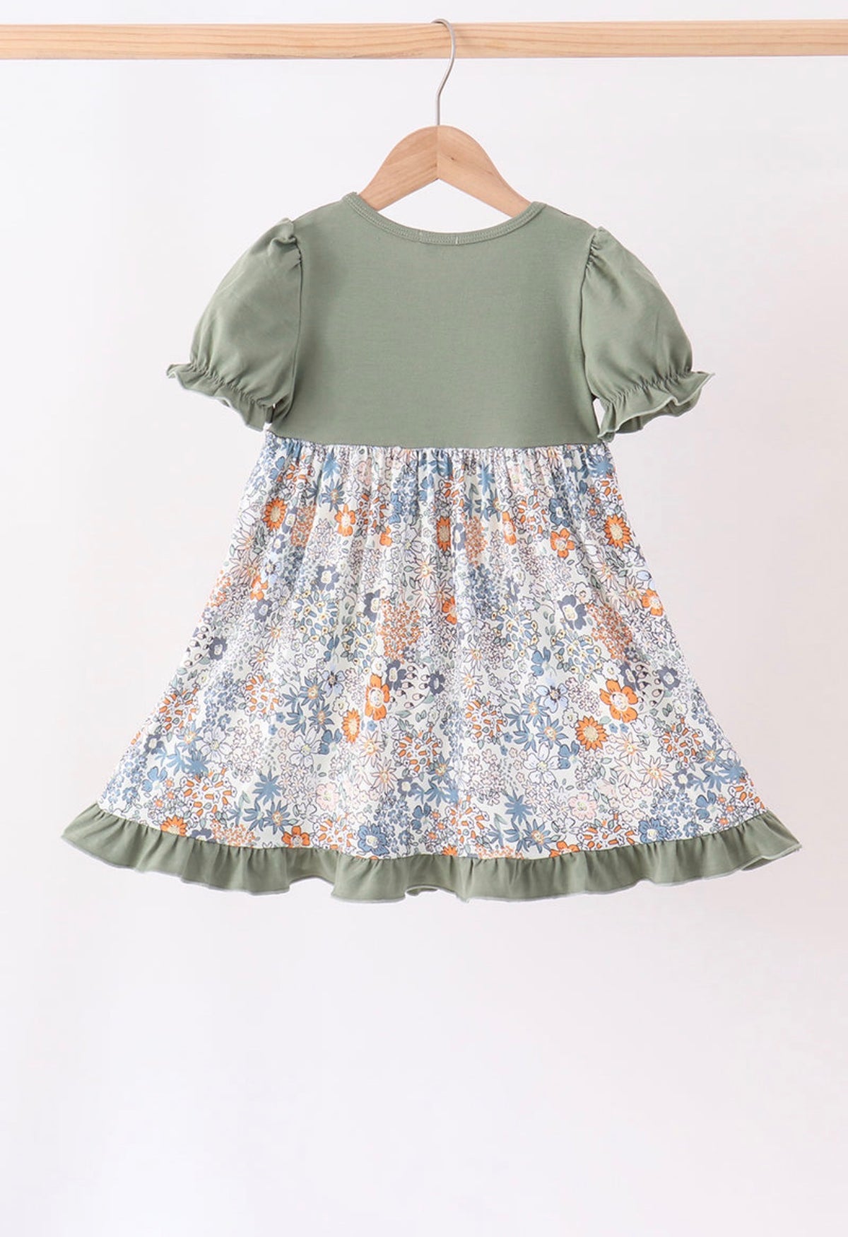 Green pumpkin french knot dress