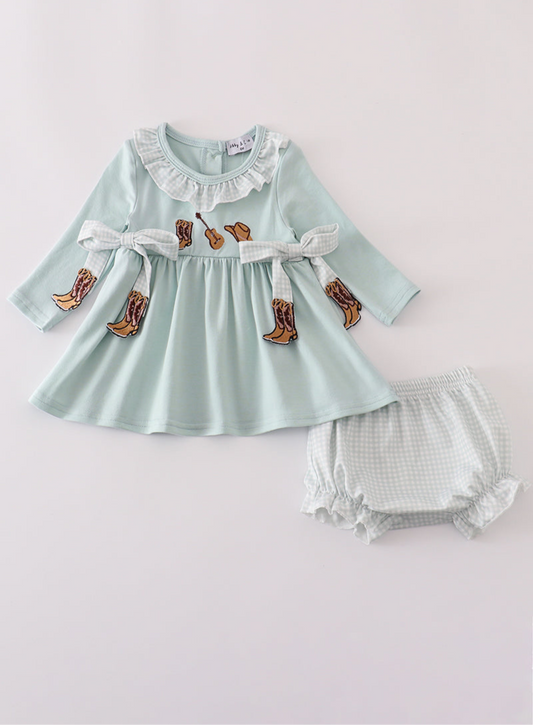 Blue boots embroidery ruffle bloomer set ￼