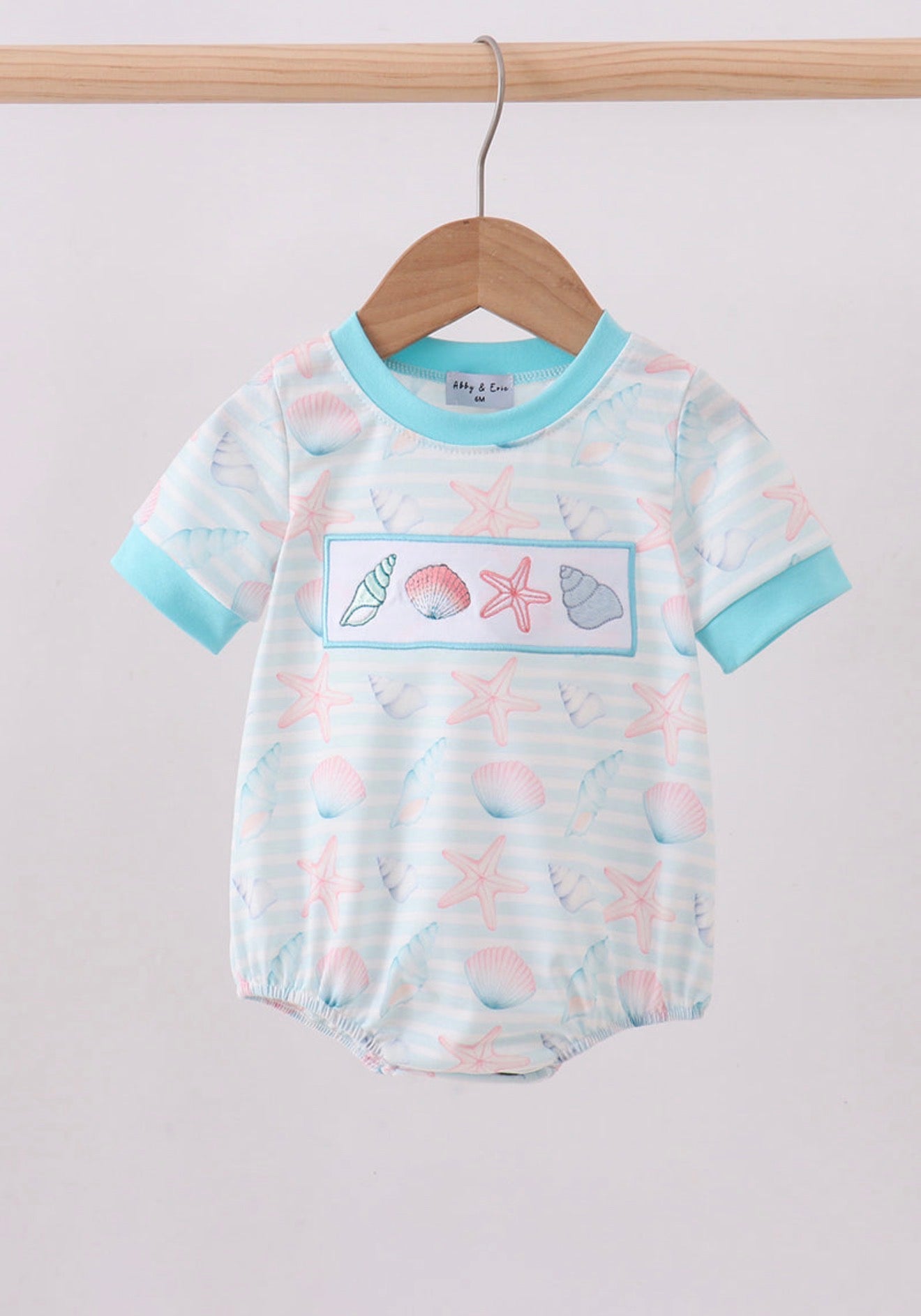 Blue shell starfish embroidery bubble