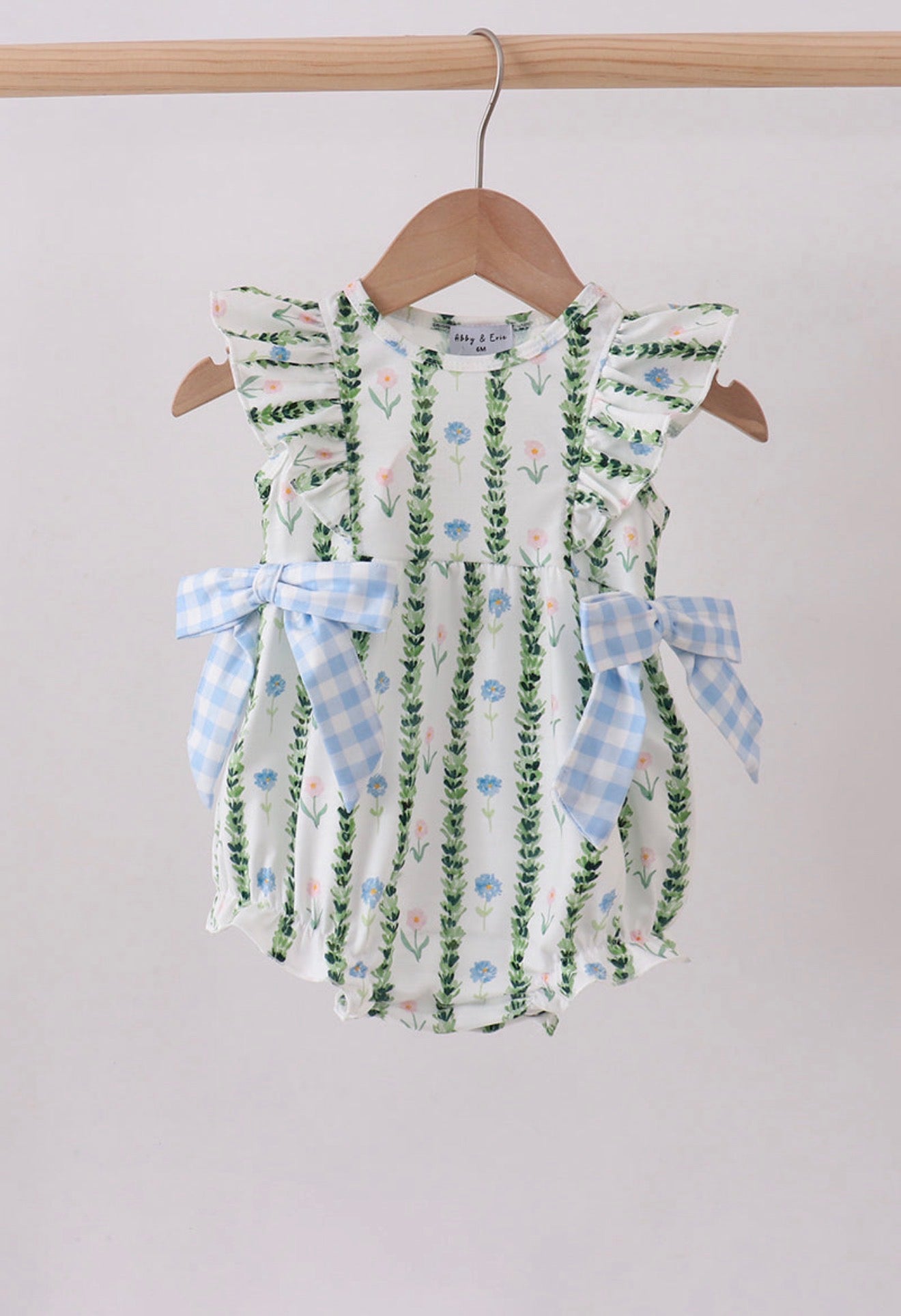 Green floral ruffle bow bubble