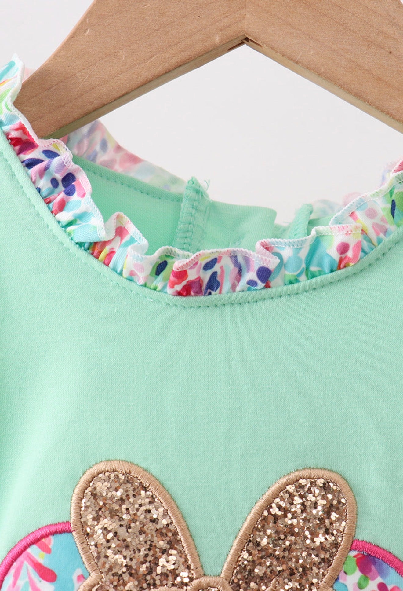 Mint character appliqué bubble