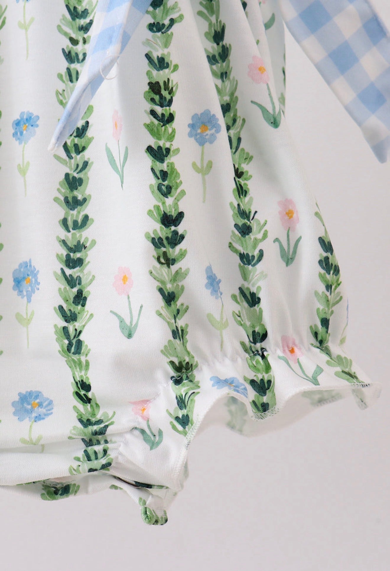 Green floral ruffle bow bubble