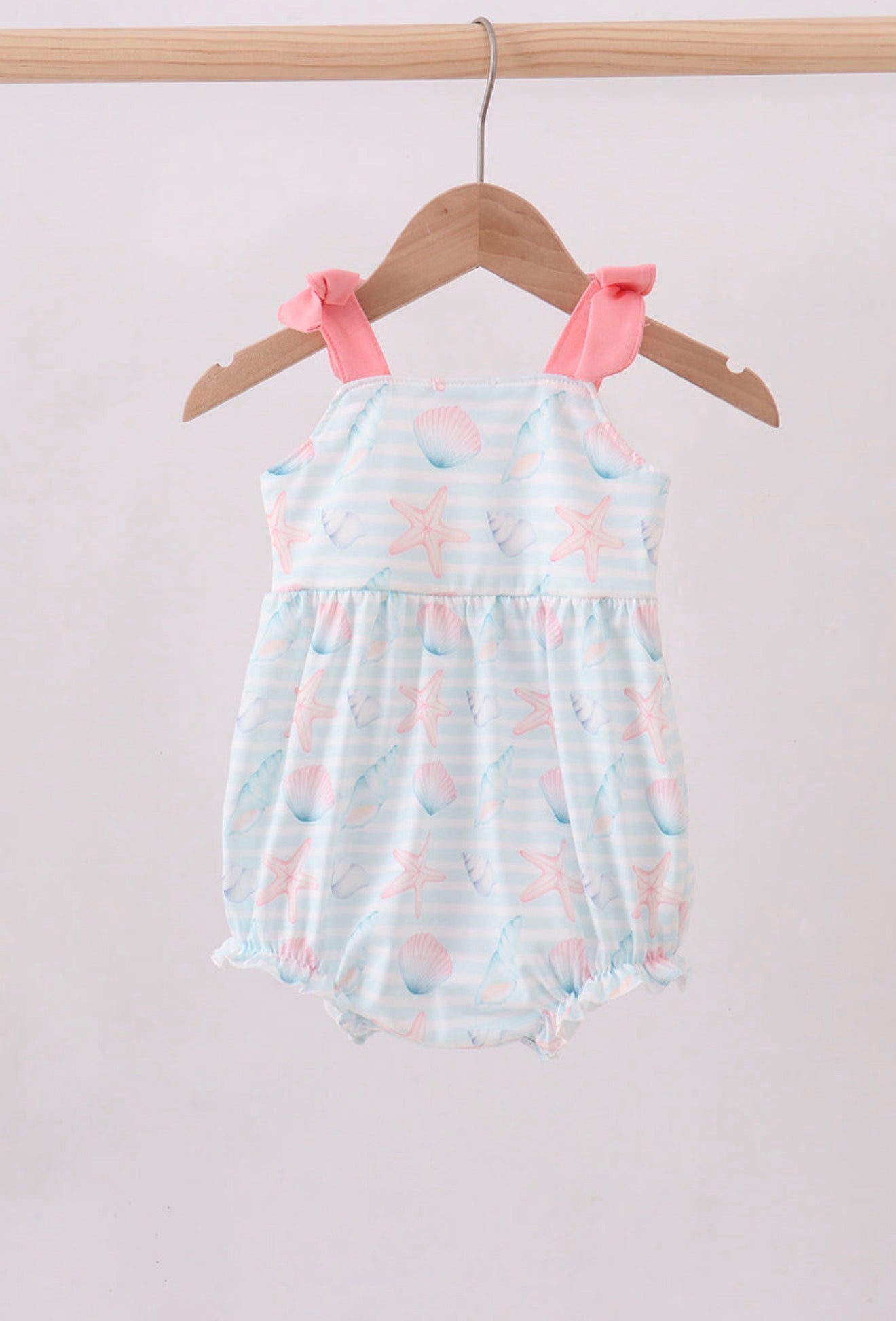Pink shell starfish embroidery bow bubble