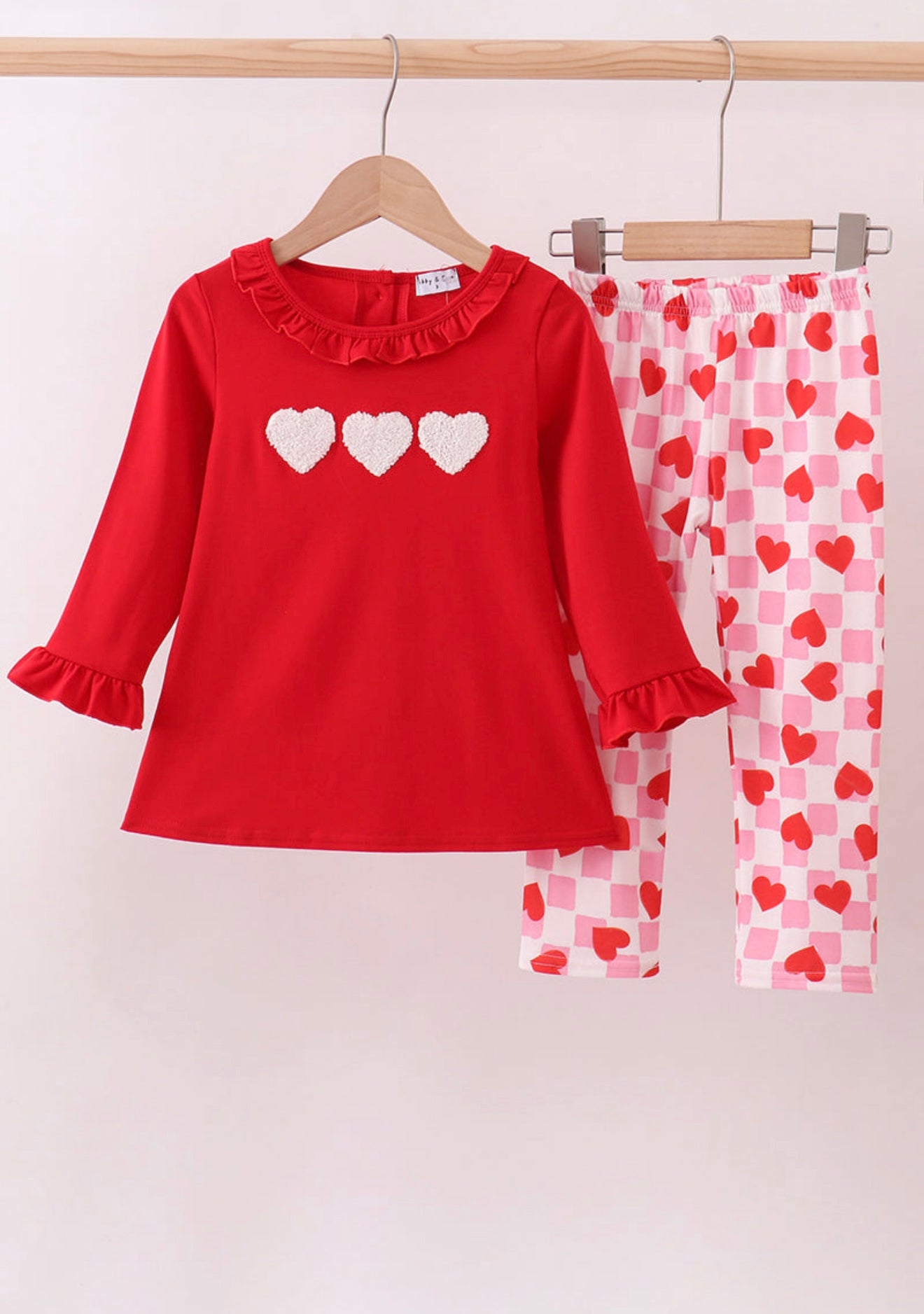 Red heart french knot ruffle pants set