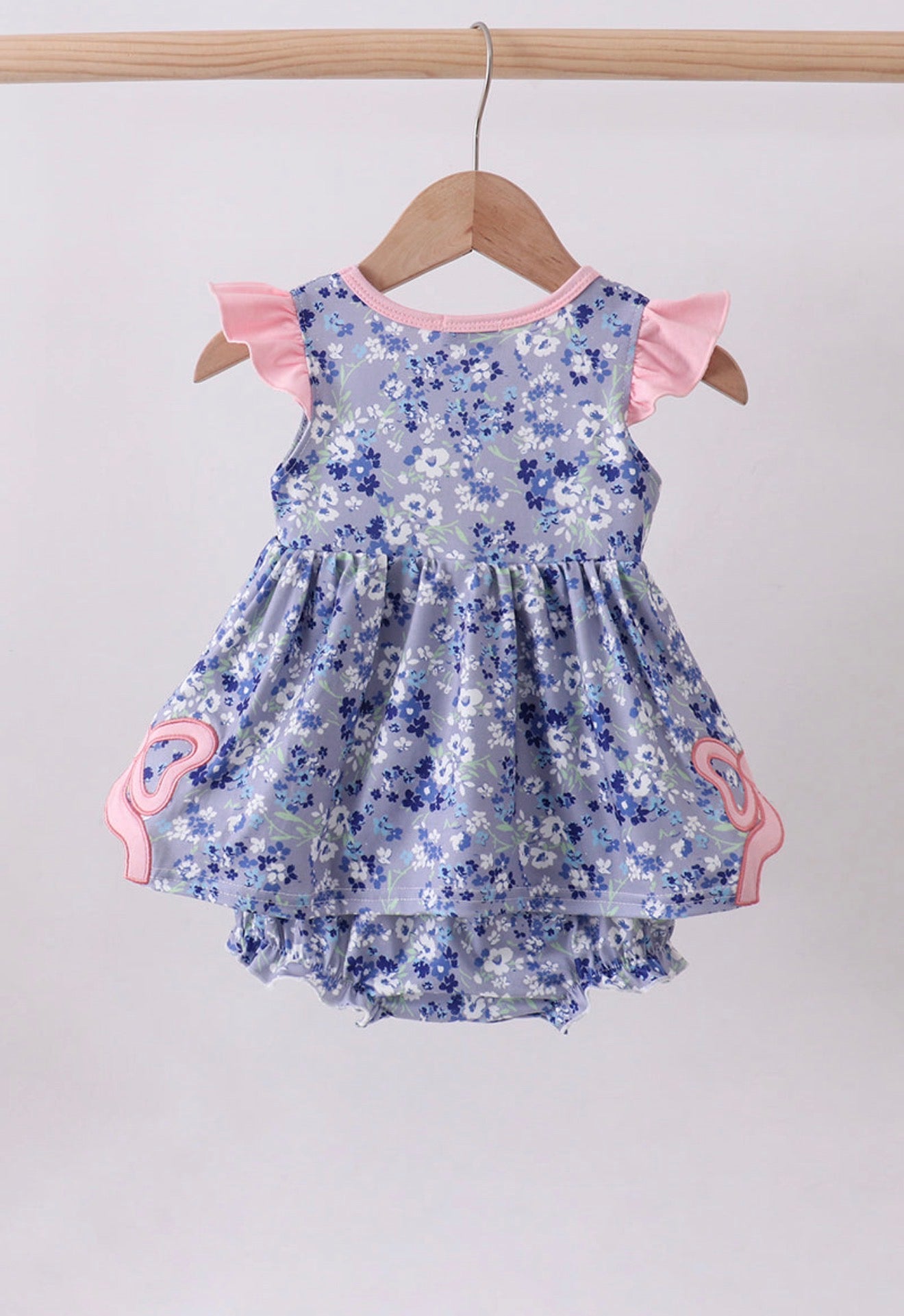 Blue floral bow ruffle bubble