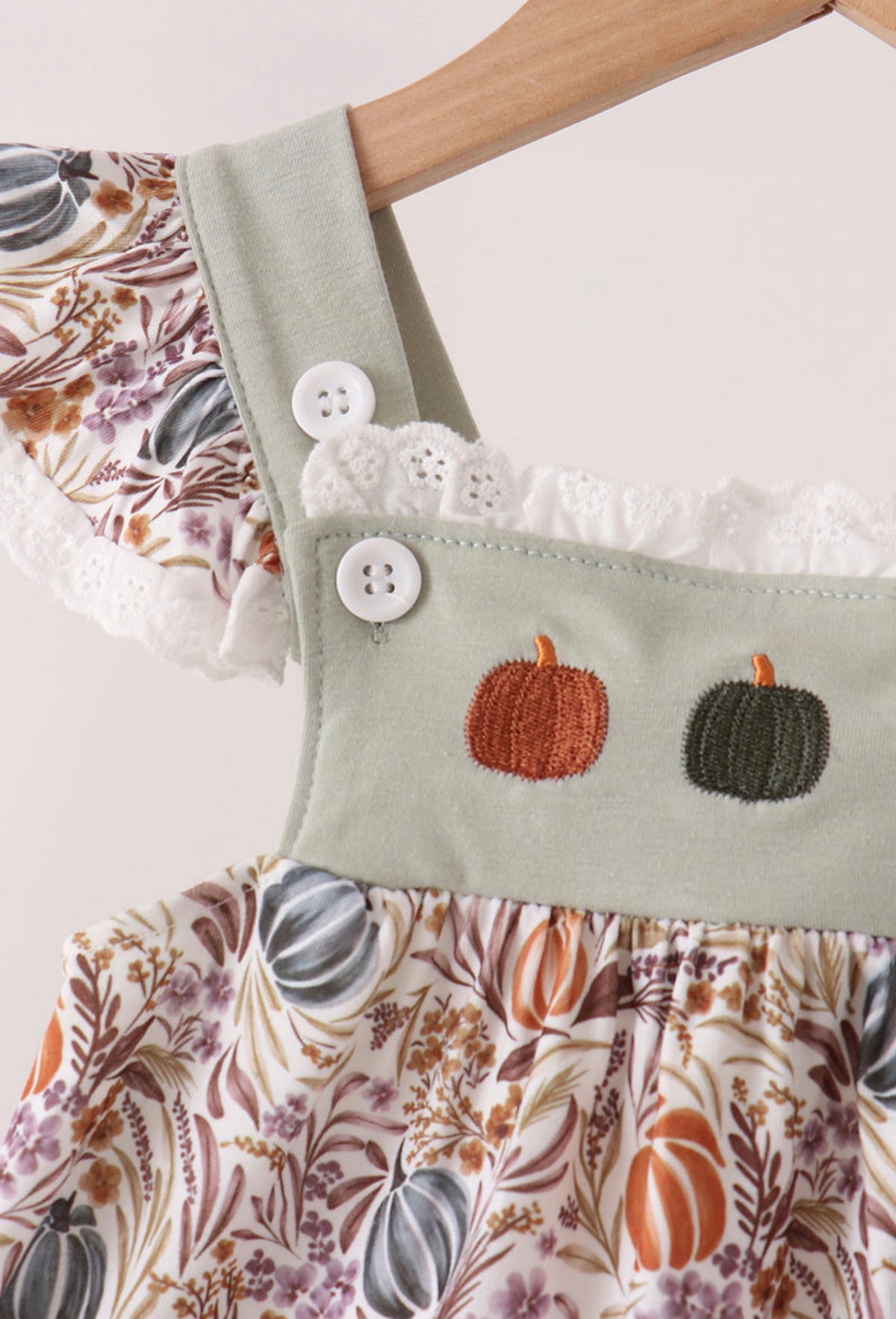 Pumpkin Embroidery Lace
Ruffle pants set