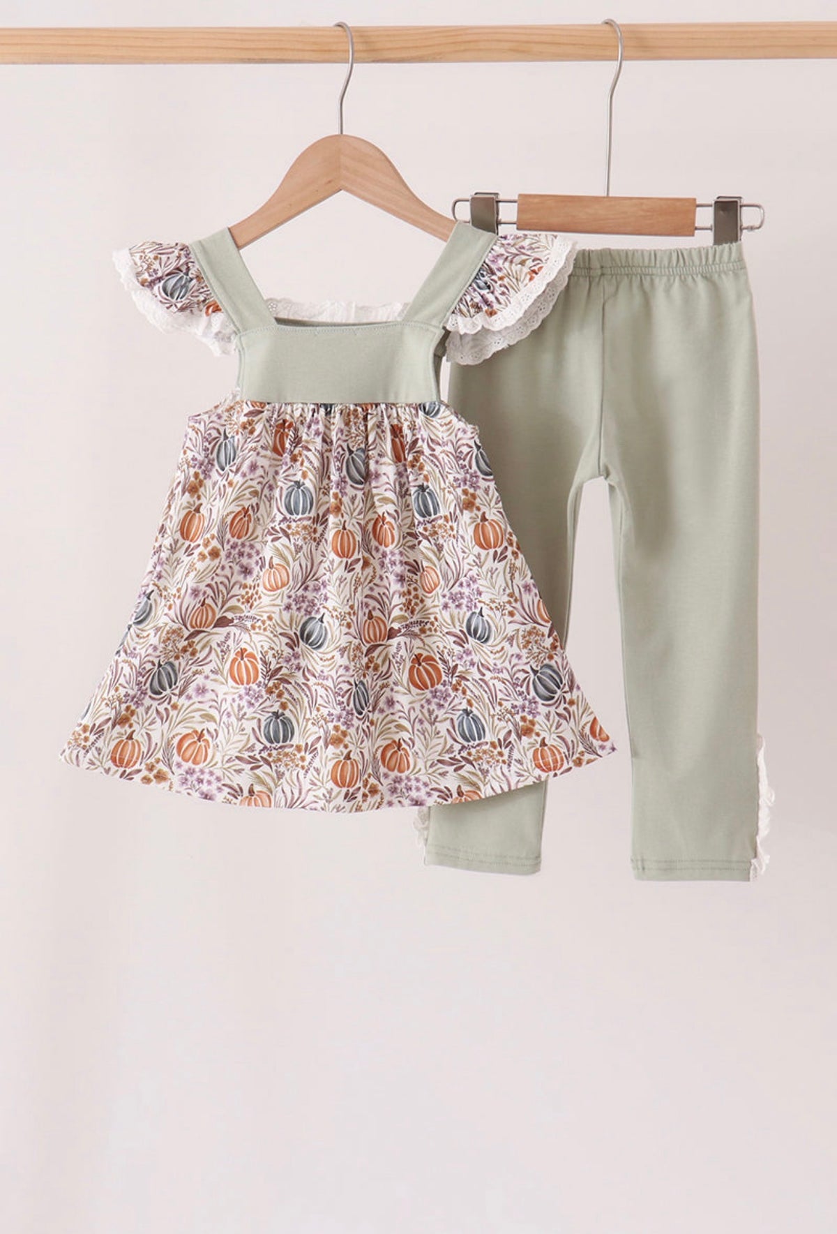 Pumpkin Embroidery Lace
Ruffle pants set